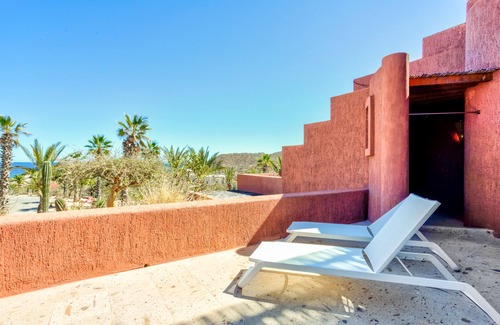 Ensenada Los Muertos Apartment | Upper Cascada: Ocean view suite with indoor/outdoor showers