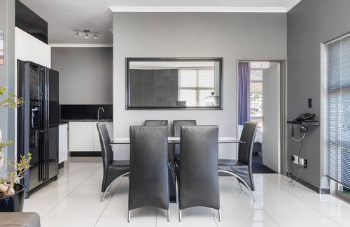 Salt River Apartment | Upper East Side 407 - Two Bedroom Apartment, Sleeps 4