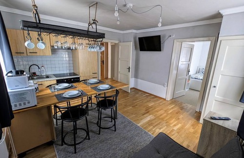 Bad Bleiberg Apartment | UPPER FLOOR, 2-ROOM APARTMENT-kl.Z.with double bed - Haus im Hochtal