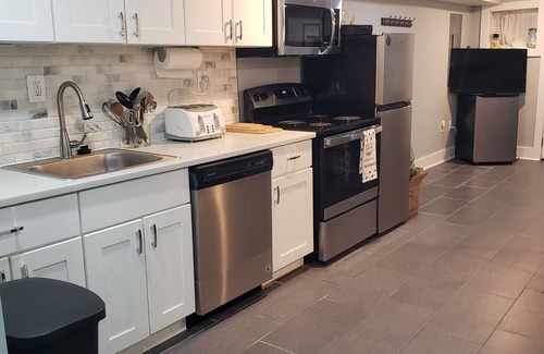 Benning Apartment | Upscale 1-bedroom apartment in Northeast Washington