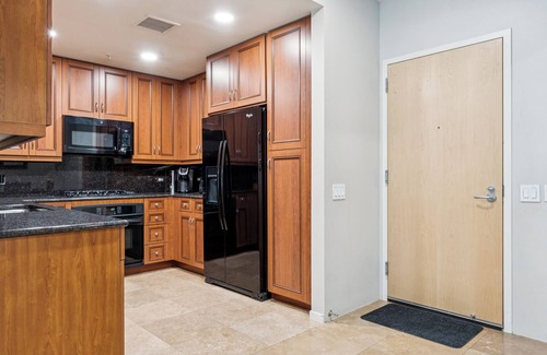 Fashion Square Condo | Upscale 1-Bedroom Condo in Optima Camelview – Walk to Old Town Scottsdale!