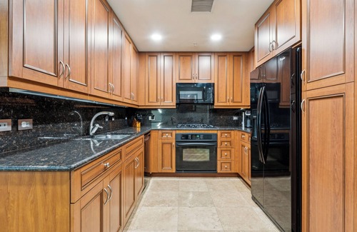 Fashion Square Condo | Upscale 1-Bedroom Condo in Optima Camelview – Walk to Old Town Scottsdale!