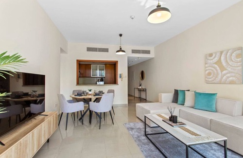 Downtown Dubai Apartment | Upscale 1 bedroom in the heart of Downtown