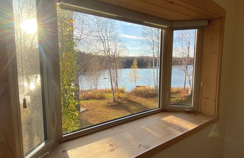 Talkeetna House | Upscale 3-bedroom lakefront house in Talkeetna
