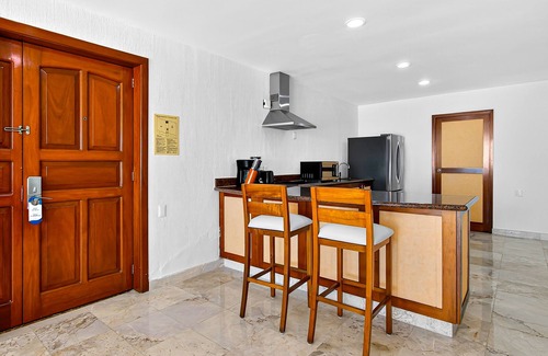 Conchas Chinas House | Upscale bayview villa with hot tub, private terrace, pool & stylish interiors