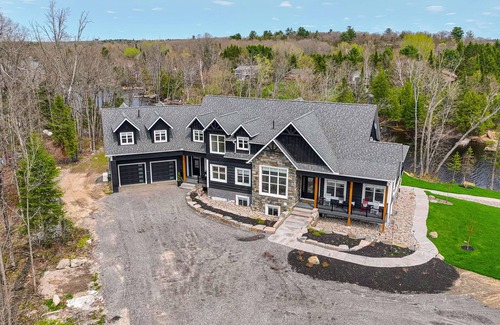 McKellar Cottage | Upscale Cottage Escape on Lake Manitouwabing – Serenity Awaits