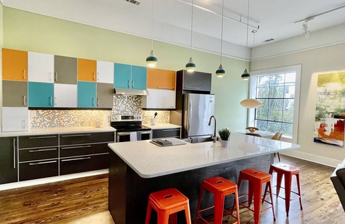 Macon Condo | Upscale Downtown Luxury Penthouse with PARKING