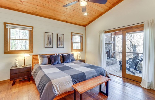 Ellijay Cottage | Upscale Ellijay Cottage w/Private Hot Tub & Grill