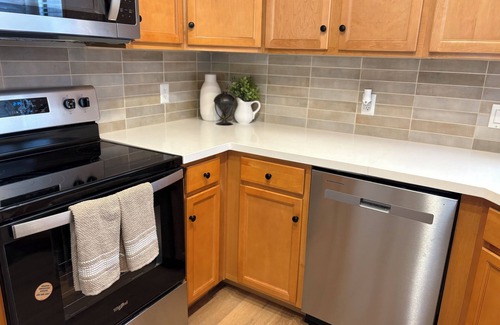 Copper Canyon Condo | Upscale ground level condo, 2 king beds, heated pools, golf