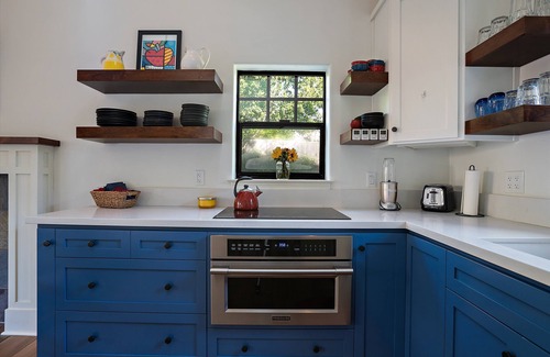 San Luis Obispo Cottage | Upscale Guesthouse with Bonus Studio and Lush Garden