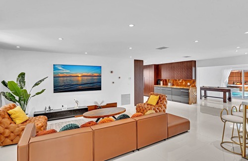 Hollywood Hills House | Upscale Hollywood Oasis | Heated Pool & Fire Pit