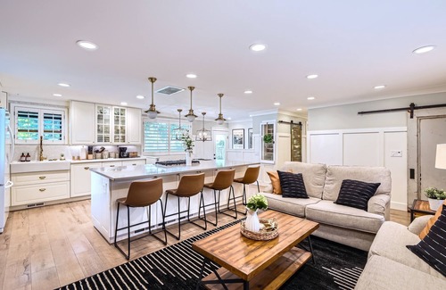 Holladay House | Upscale Home - Ski, Bike, & Hike