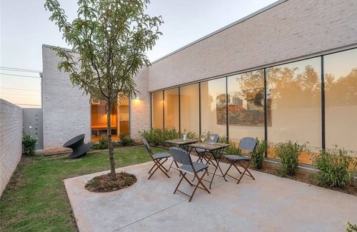 Downtown Oklahoma City House | Upscale living in Downtown OKC. Unbeatable location and pet friendly!