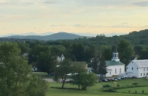 Underhill House | Upscale Loft Queen BR's in home with stunning Green Mountain & Adirondack views