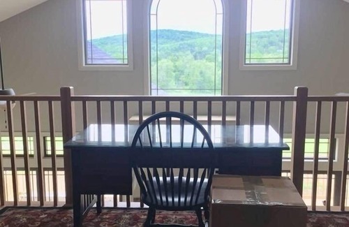 Underhill House | Upscale Loft Queen BR's in home with stunning Green Mountain & Adirondack views