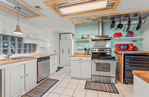 High Point House | Upscale Modern Home with perfect triad location