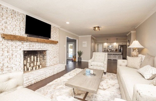 Ashley Oaks House | Upscale Pool Home~EVERY Amenity~SAFE Neighborhood!