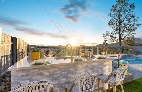 Spring Valley House | Upscale Resort House, Views, Saltwater Pool, Spa