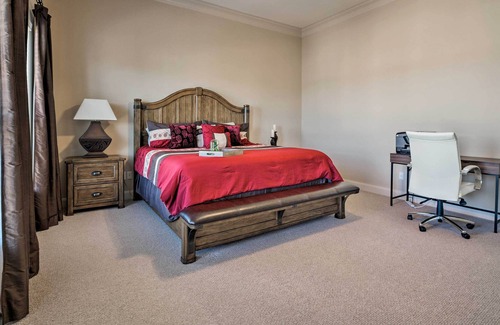 The Woodlands House | Upscale Retreat Near Lake w/ Resort Amenities