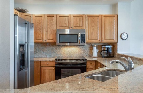 Highlands Townhomes Condo | Upscale Ski In/Out Condo! Beautiful Views!