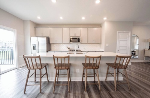 Westfield House | Upscale Townhouse by Grand Park with Trail Access & Easy Access to Carmel & Indy