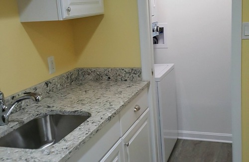 Severna Park Apartment | Upscaled Efficiency Apartment in Private Community