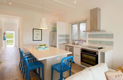 Governor's Harbour Apartment | Upstairs 1BR Bayfront Apartment w/ALL Amenities!