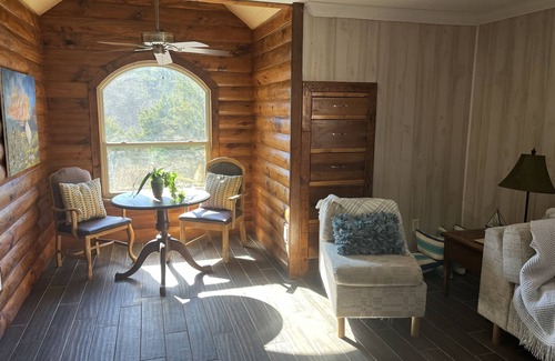 Mid America Apartment | Upstairs, Lake Executive Suite
