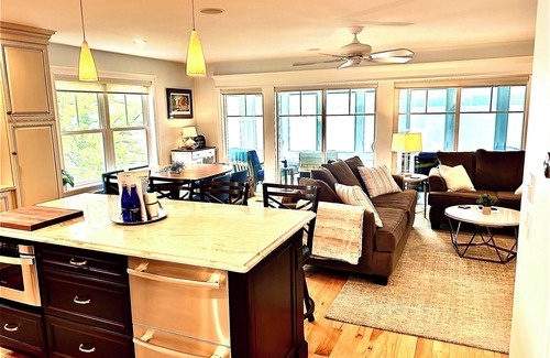 Saratoga Springs House | Upstate NY/Saratoga Lake Retreat-Foliage, Fireplace, and Stunning Views-3 Bdrm