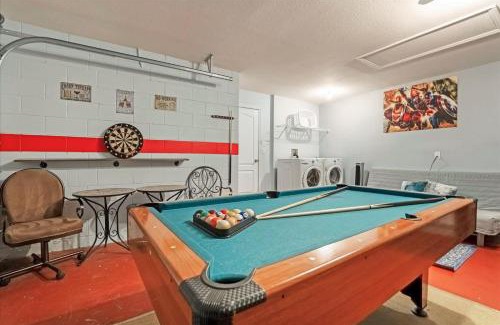 Sandy Ridge House | Upstay - Bungalow w Private Pool Hot Tub Lake View