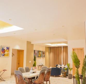 Kaul Hotel | Uptown Kingdom the Luxury Homestay