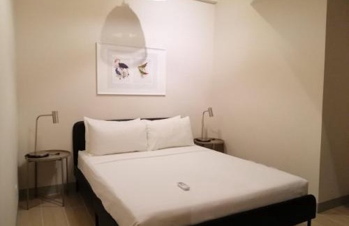 Taguig Apartment | Uptown Parksuites Apartments Tower 2 BGC by PH Staycation