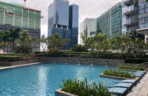 Taguig Apartment | Uptown Parksuites Apartments Tower 2 BGC by PH Staycation