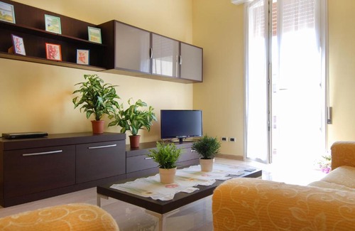 Santo Stefano Apartment | UR-NEST Gigli 1 bedroom apartment