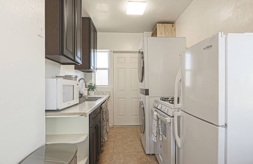 Governmental Mall Apartment | Urban 2BR Apt, Mins to Airport, DT Phoenix + Wifi