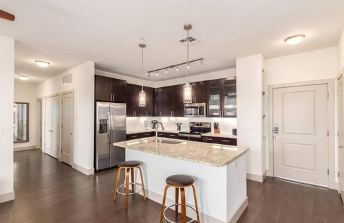 Tempe Apartment | Urban Aztec Luxury in the Heart of Tempe w 2 King Bed by Lokal Stays