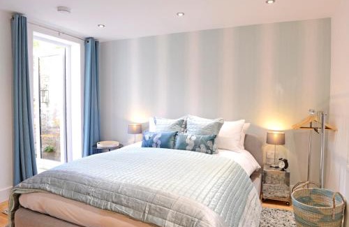 Eastbourne Apartment | Urban Chic