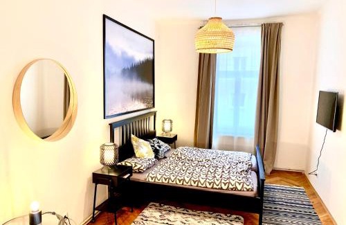 Gries Apartment | Urban City Retreat - by Nahuen Suites