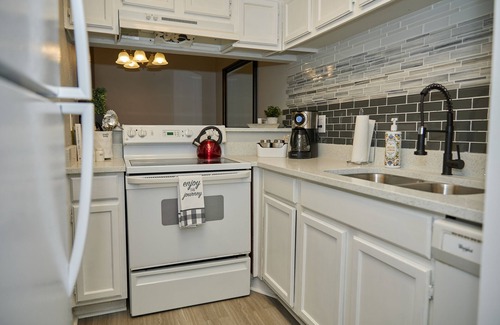 Far North Dallas Condo | Urban, cozy living on Far North Dallas, Condo Pet-Friendly