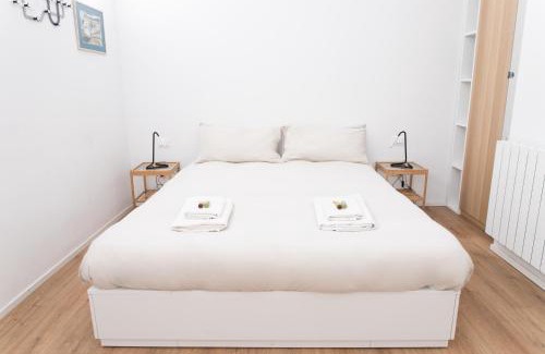 Quartiere Mazzini Apartment | [Urban Cozy Retreat] 20 minutes to Duomo