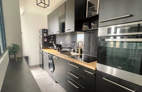 Soisy-sous-Montmorency Apartment | Urban elegance Close to Paris