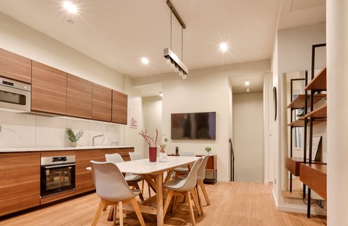 Enfants-Rouges Apartment | Urban Flat 77 - Sublime and Spacious Flat in Le Marais