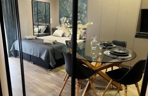 Alexandroupoli Apartment | Urban Gem by Homebrain