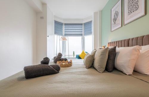 Lincoln Apartment | Urban Hideaway