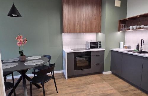 Bialystok Apartment | Urban Jungle Apartment ALLEN