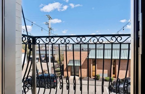 Perryville Apartment | Urban Loft #5 GRAY · Downtown Urban Loft above Restaurants & Boutiques