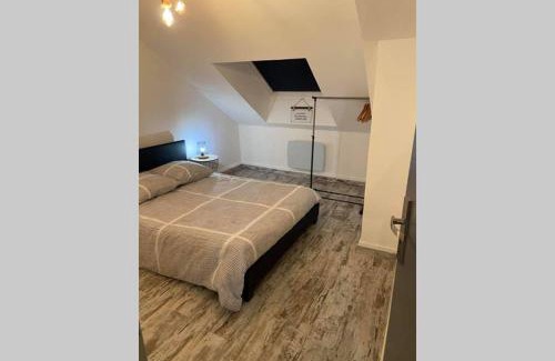 Vesoul Apartment | Urban Loft