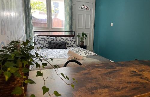 Finsbury Park Apartment | Urban Loft Studio #1