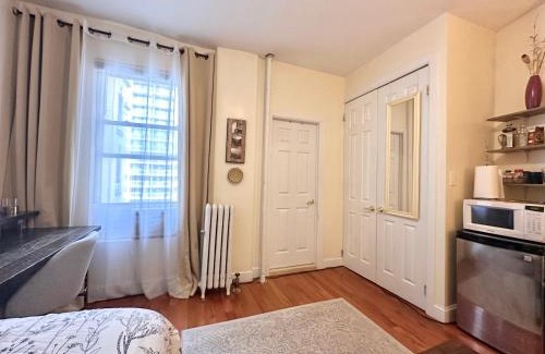 Hamilton Heights Bed & Breakfast | Urban Luxury Hudson River Suite