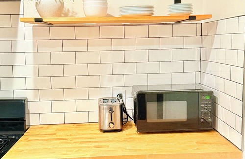 Buffalo House | Urban Nest 118 - Sleeps 6
